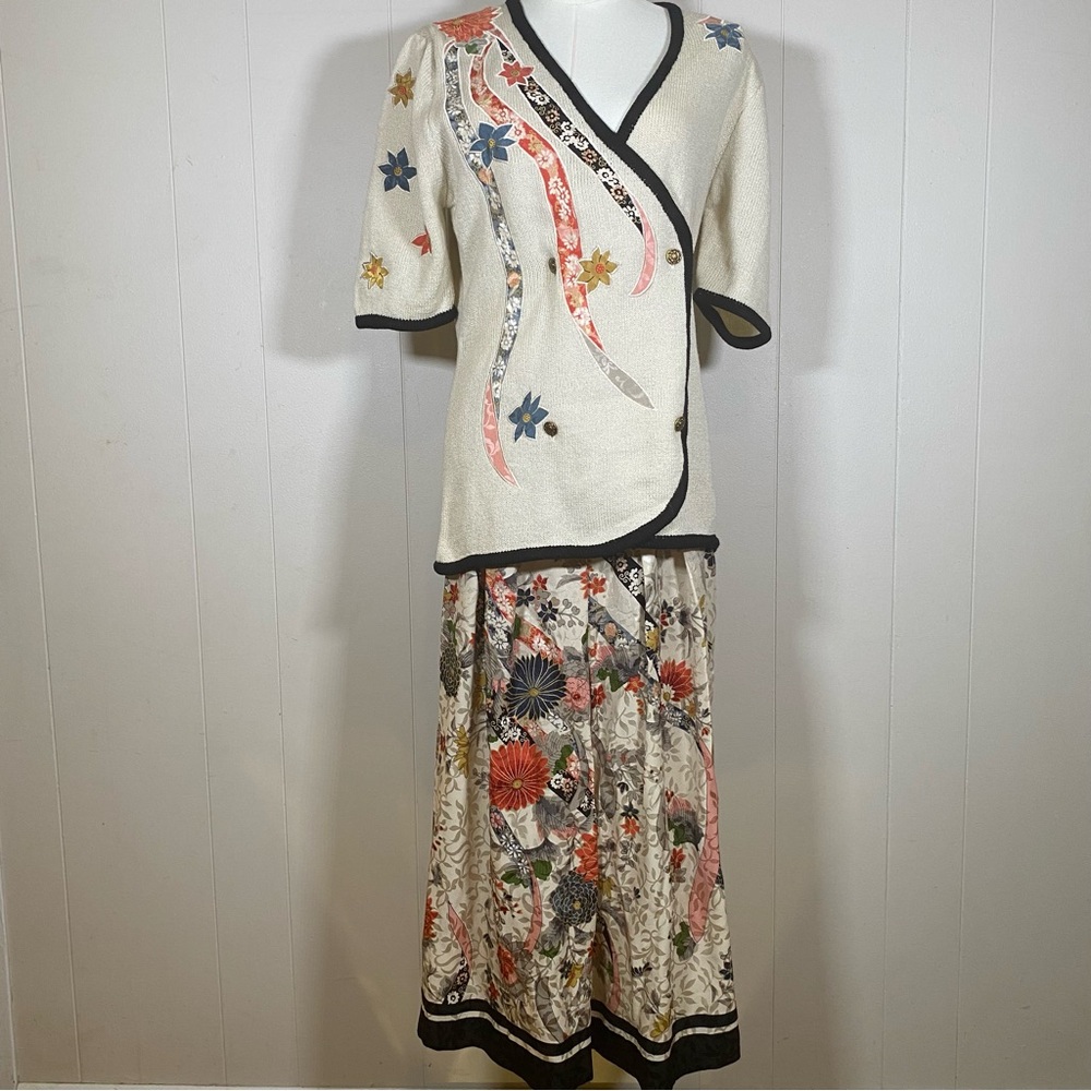 Set Umi Collections By Anne Crimmins Outfit skirt size 10 sweater size medium